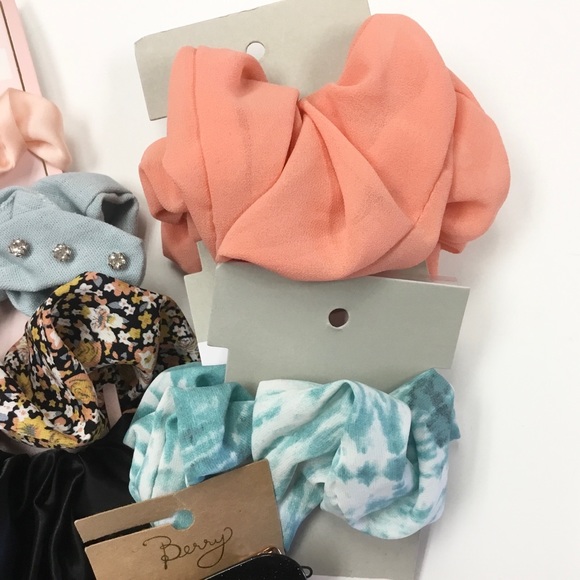 NWT Nordstrom Rack Brands Hair Accessories Bundle - Picture 4 of 4